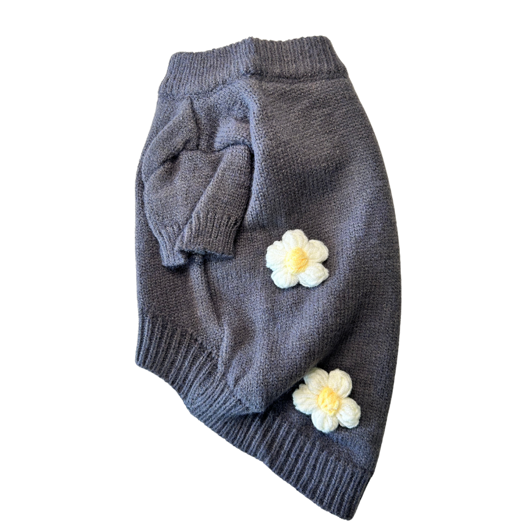 Sweater blooms