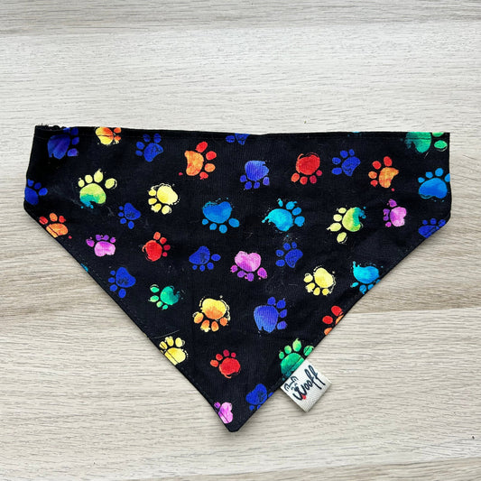 Bandana tipo scrunchie Patitas