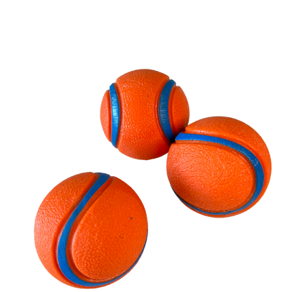 Pelota resistente compacta