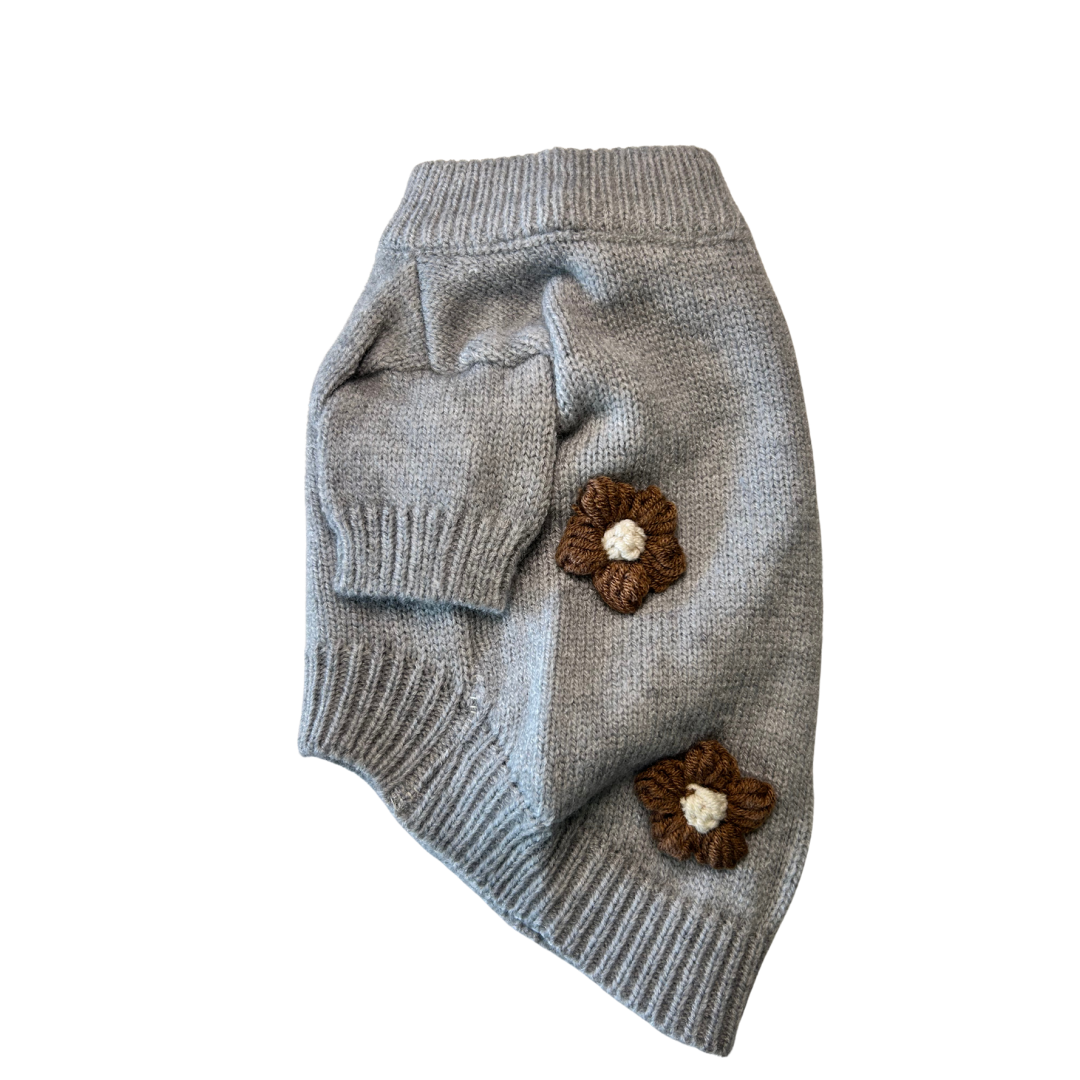 Sweater blooms